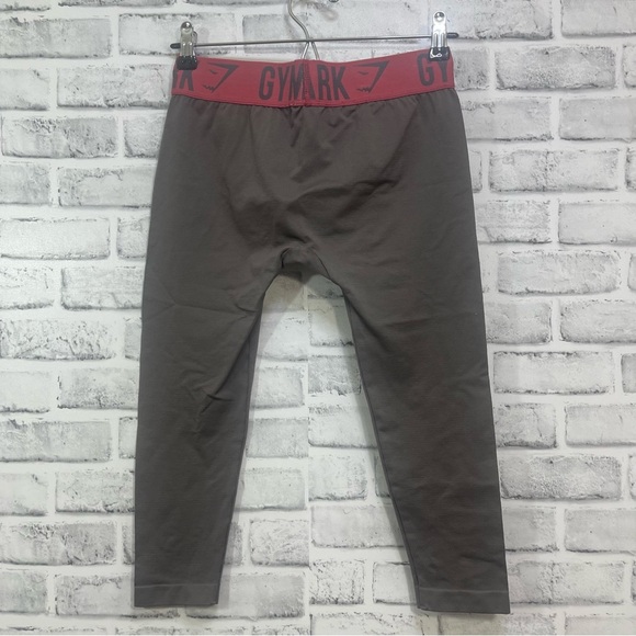 Gymshark Capri Dark Gray Leggings S/M - Picture 2 of 6